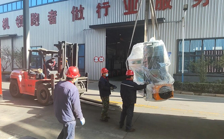 QQ截圖木屑顆粒機(jī)生產(chǎn)線發(fā)往英國(guó)倫敦，這是年產(chǎn)2萬(wàn)噸的顆粒機(jī)生產(chǎn)線設(shè)備.jpg